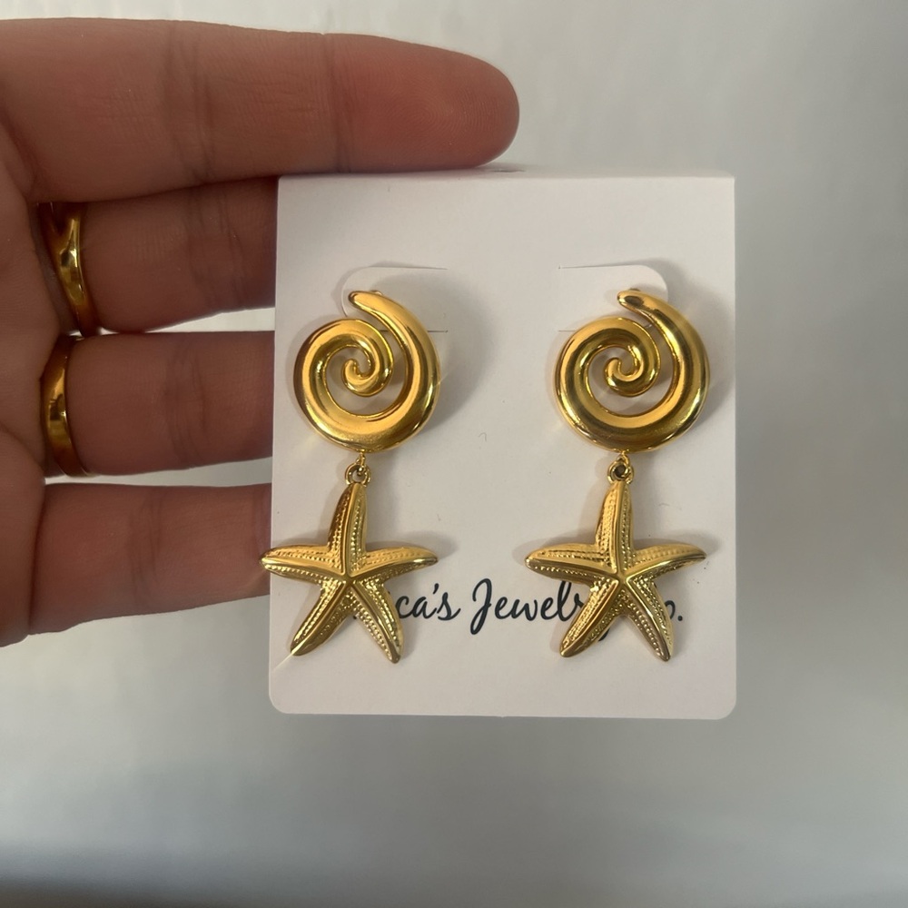 Gold Starfish Earrings